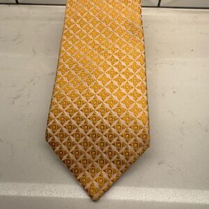 Hugo Boss Gold Geometric Men's Tie